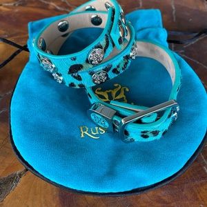 2 Rustic cuffs with pouch turquoise & silver